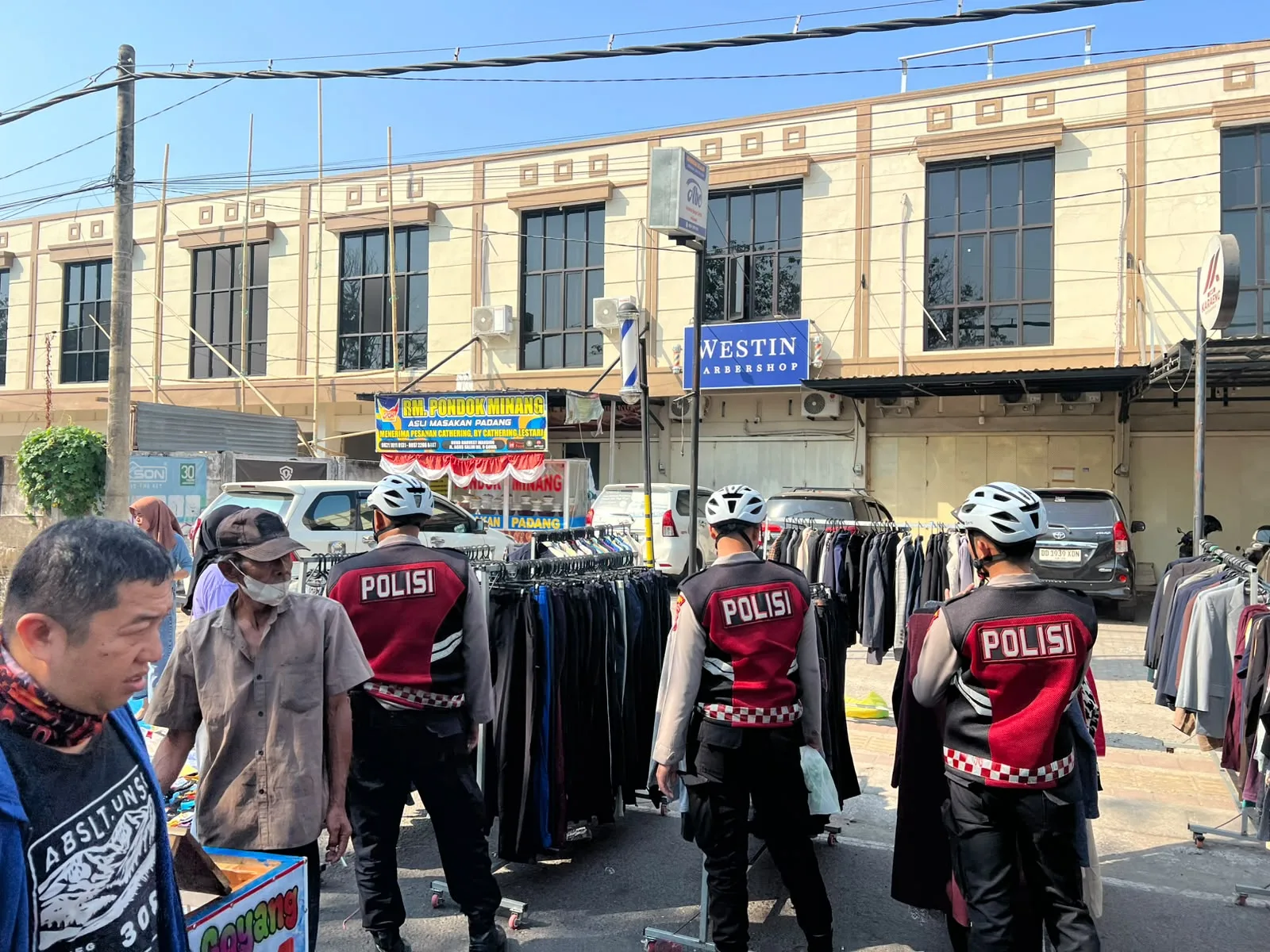 Gowes Kamtibmas, Sat Samapta Polresta Gowa Kawal Aktivitas Warga di Car Free Day