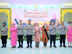 *Ny. Dewi Awal Chairuddin Resmi Emban Amanah sebagai Ibu Asuh Polwan Polda Sulsel*